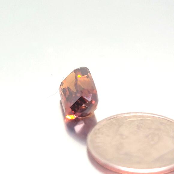 6.7 Carat Genuine Honey Zircon! - Picture 6 of 12